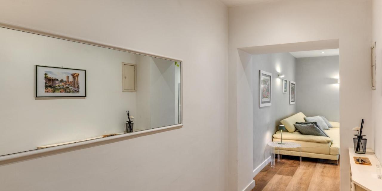 Deluxe One Bedroom Apartment, Perfect Location, Air Cond * Rom